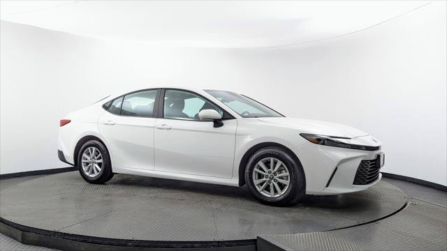 Used 2026 Toyota Camry LE FWD image 11