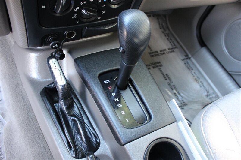 Used 2002 Jeep Liberty Sport AWD/4WD image 12
