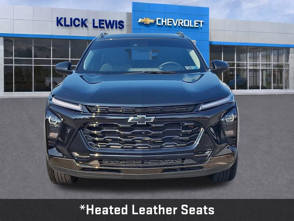 Used 2025 Chevrolet Trax ACTIV w/ Sunroof Package FWD image 2
