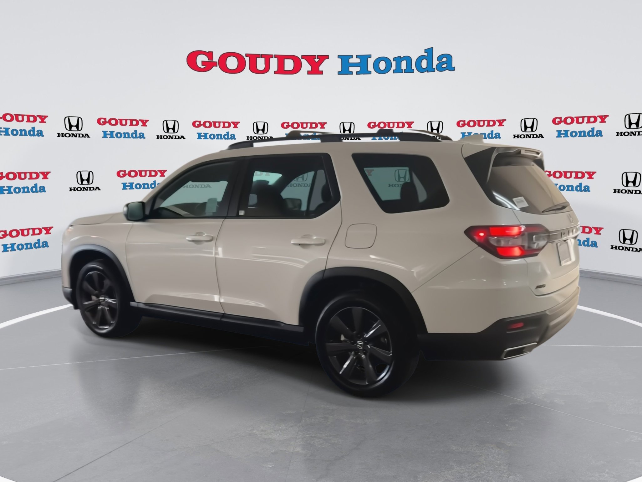 Certified 2023 Honda Pilot Sport image 6