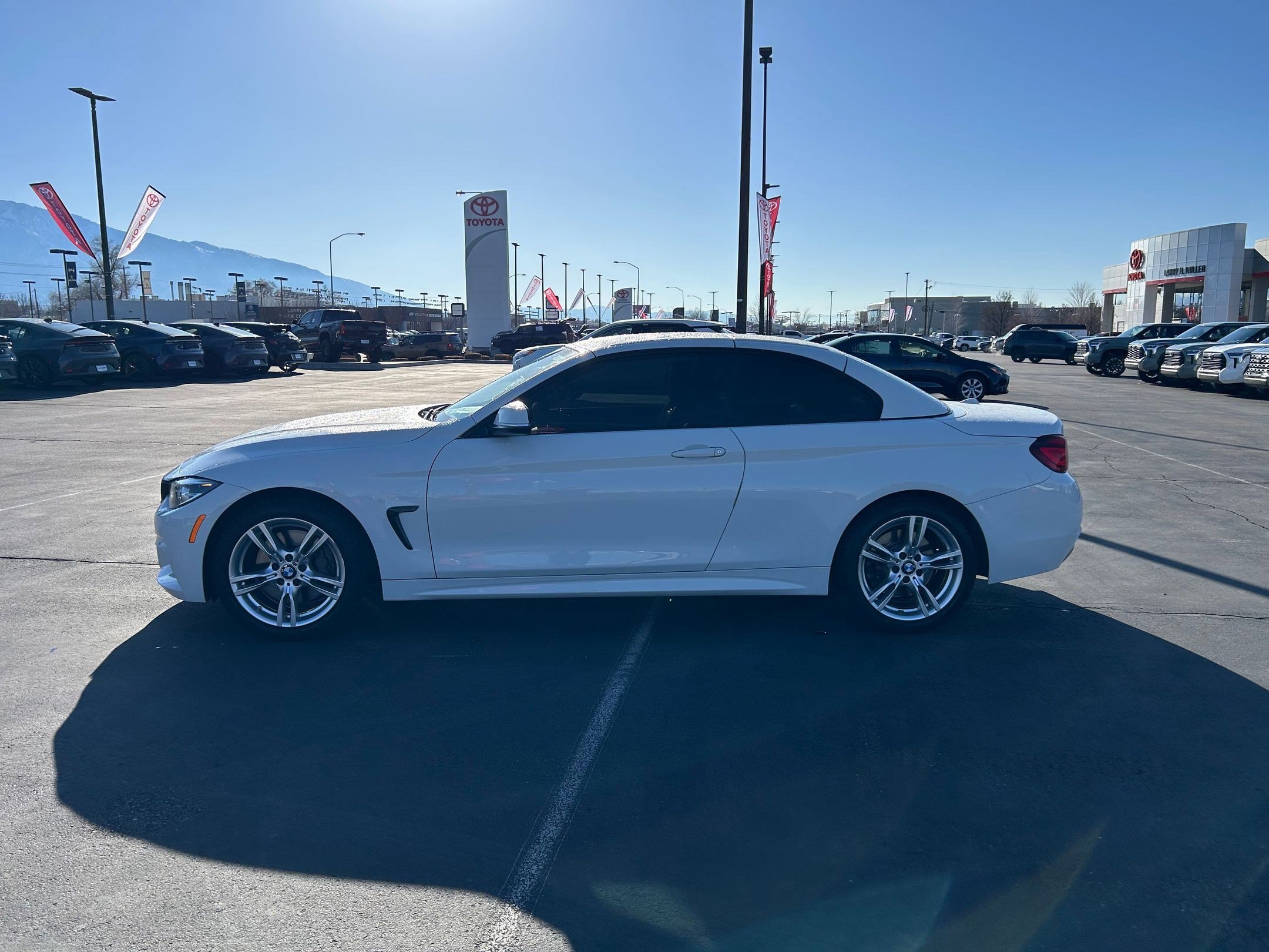 Used 2020 BMW 440i xDrive Convertible w/ M Sport Package image 2