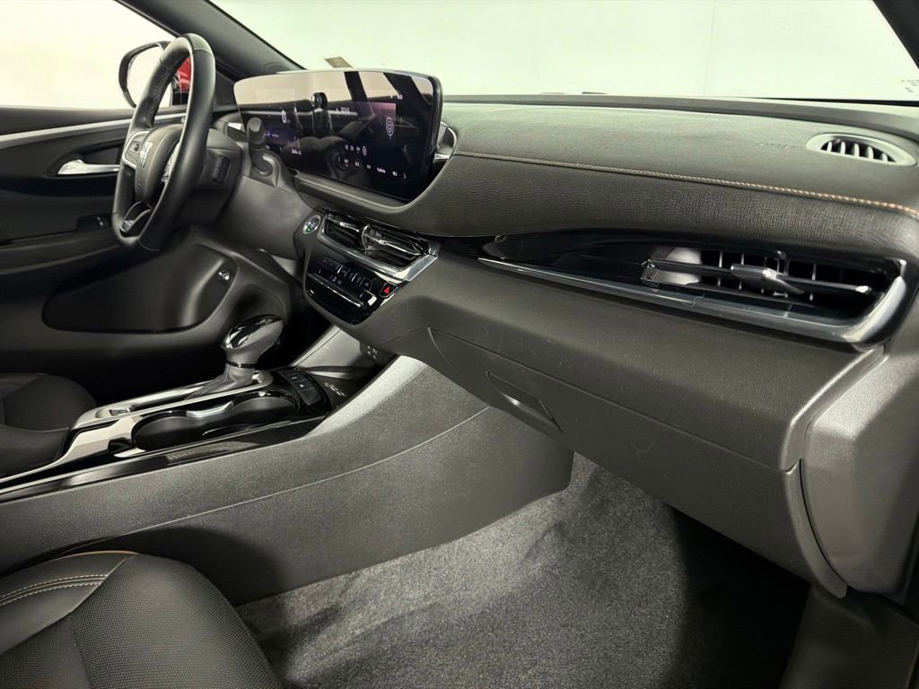 Used 2024 Buick Envista Avenir FWD image 32
