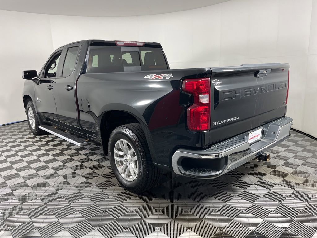 Used 2020 Chevrolet Silverado 1500 LT w/ Texas Edition AWD/4WD image 3
