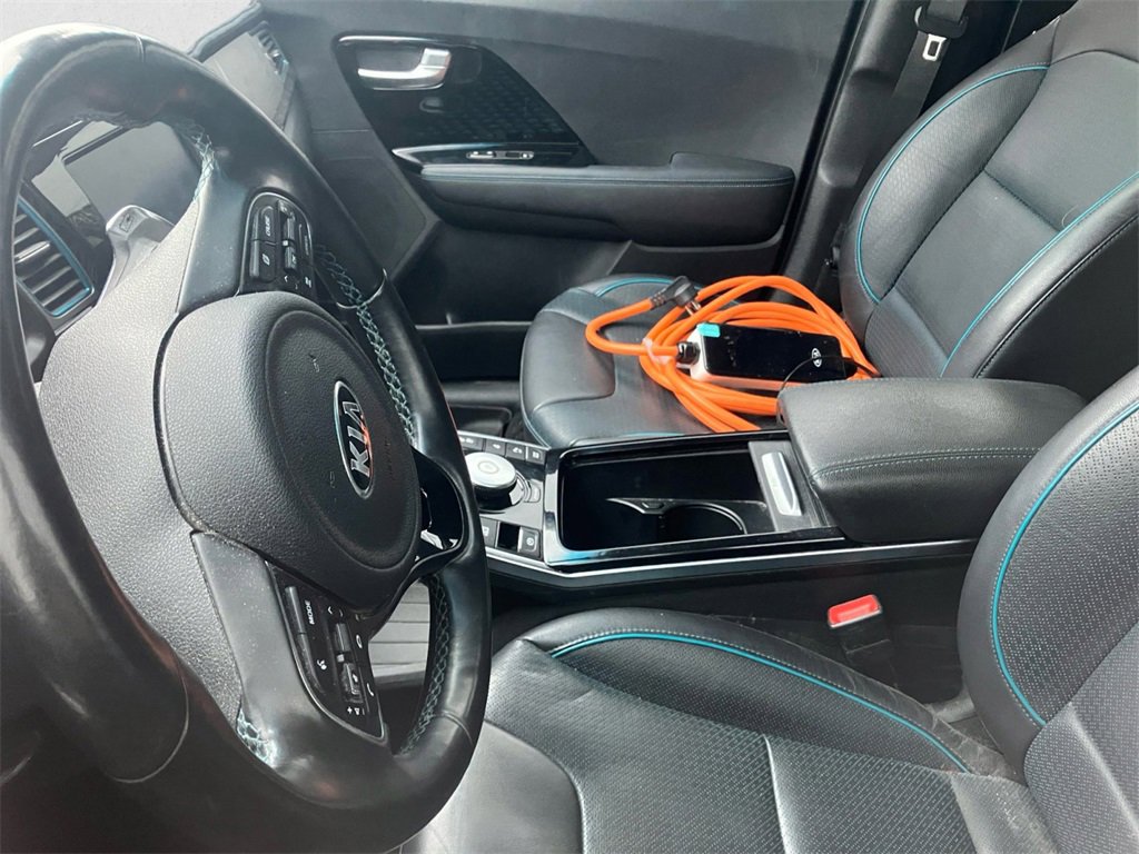 Used 2019 Kia Niro EX Premium w/ Cold Weather Package 1.0 image 4