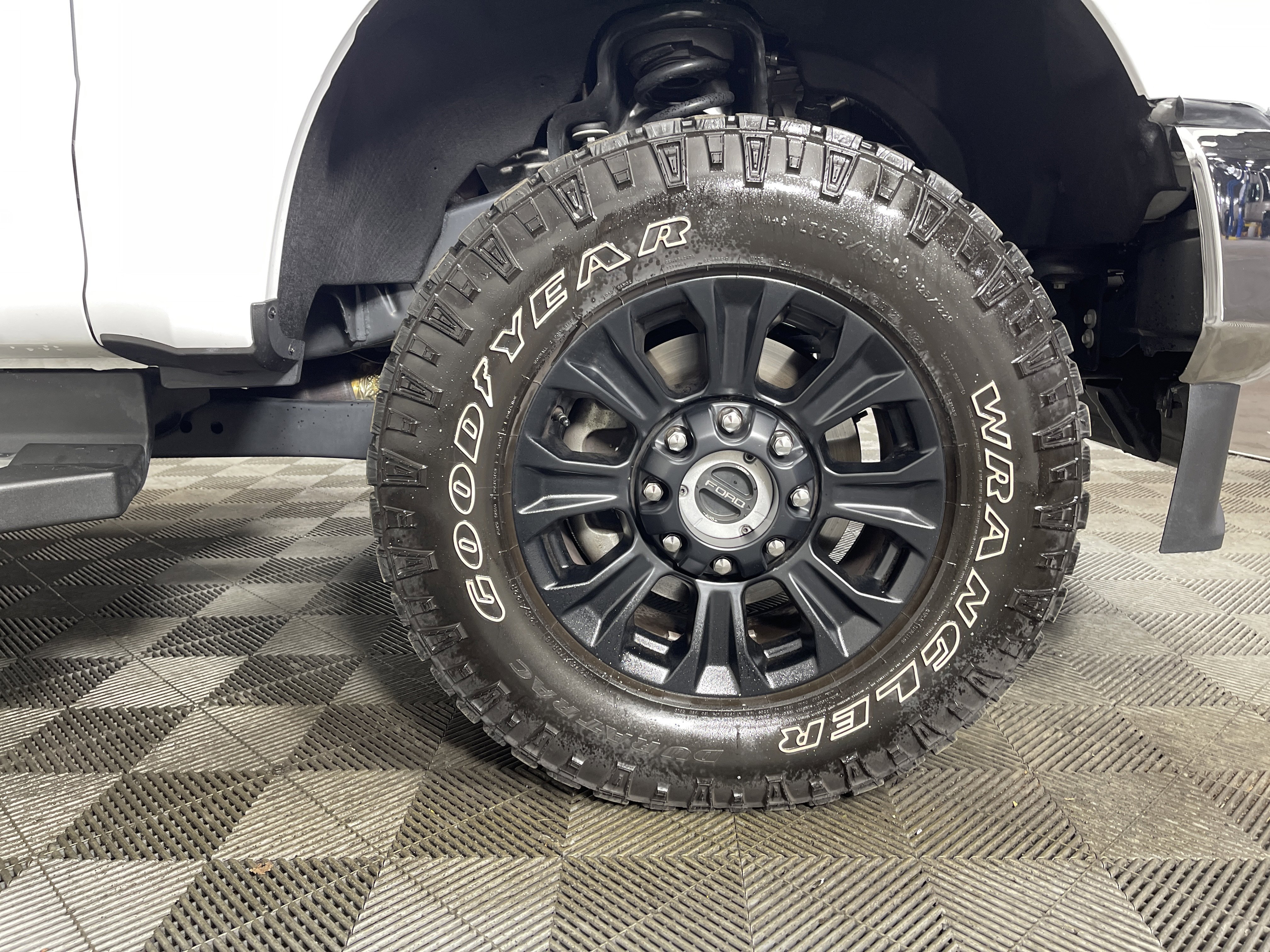 Used 2022 Ford F250 XL w/ STX Appearance Package image 9