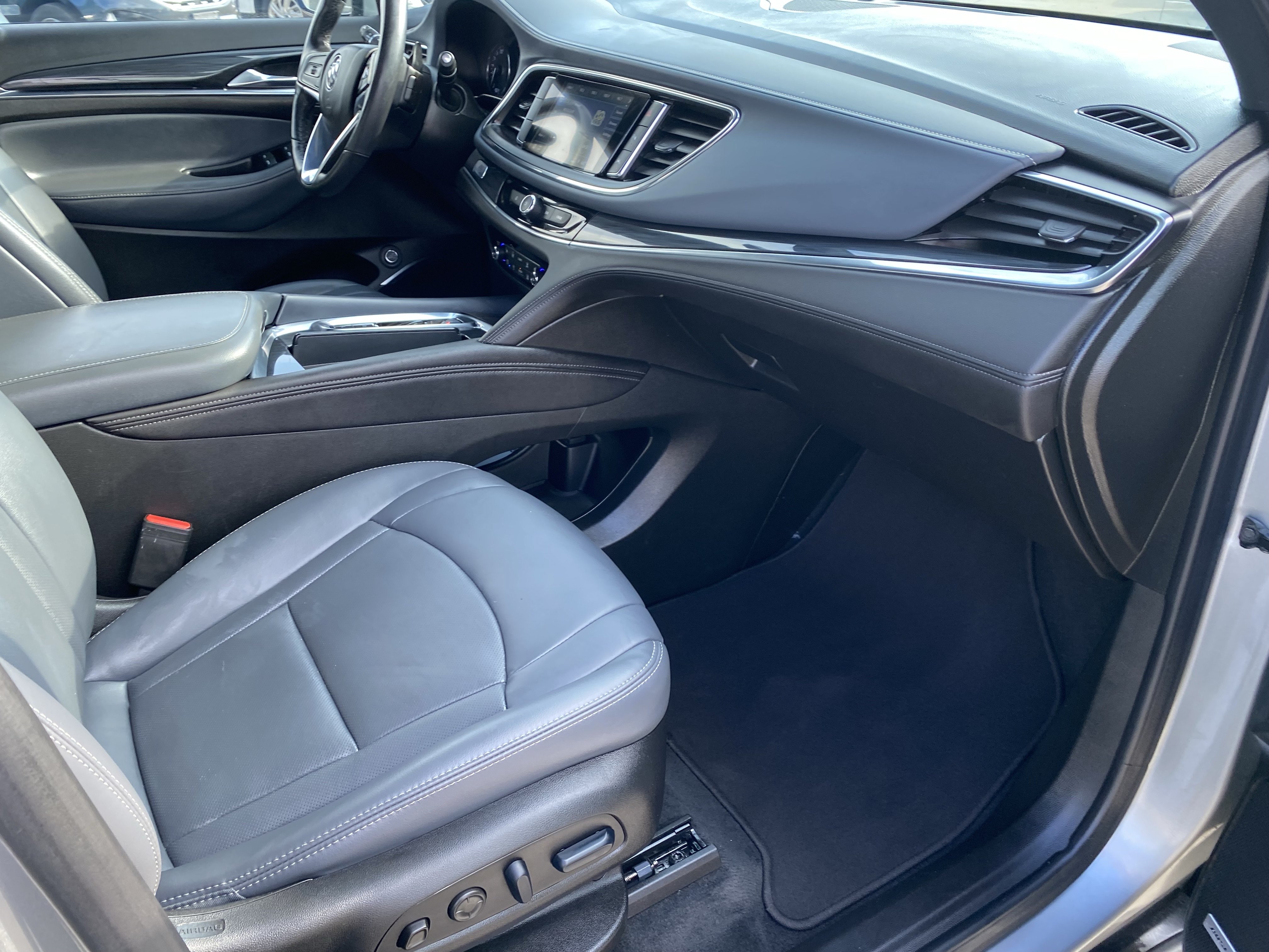 Used 2024 Buick Enclave Premium FWD image 14