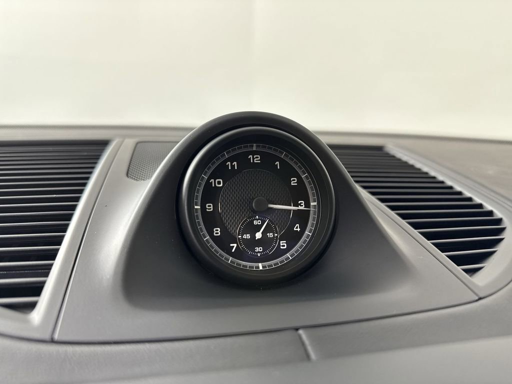 New 2026 Porsche Macan AWD/4WD image 29