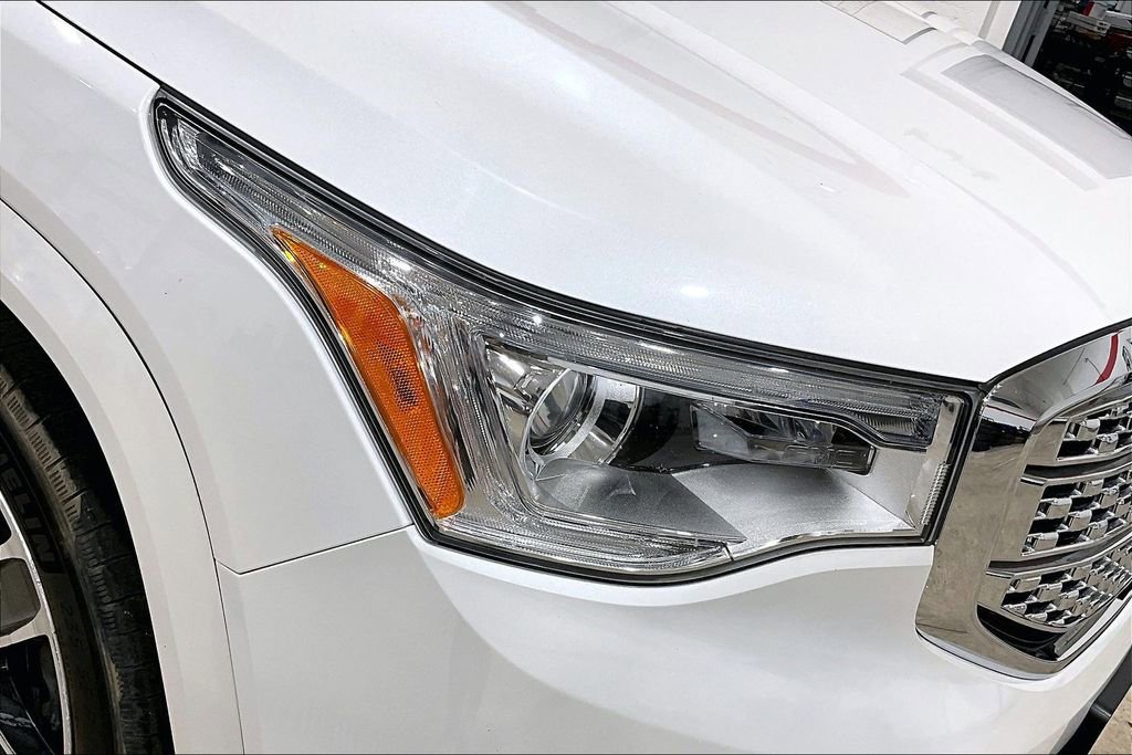 Used 2017 GMC Acadia Denali w/ Technology Package image 8