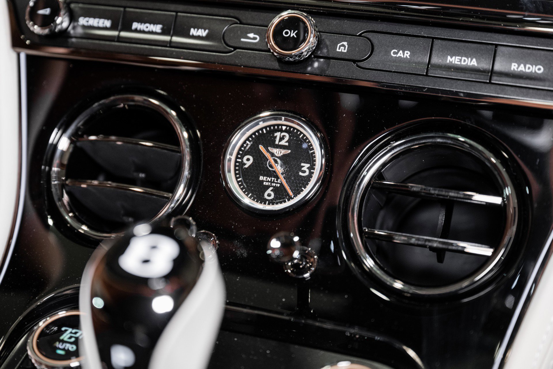 New 2026 Bentley Continental GT AWD/4WD image 34