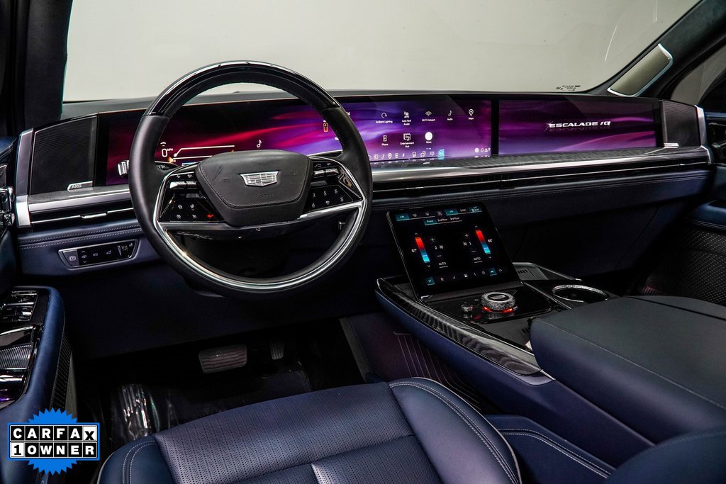 Used 2025 Cadillac Escalade IQ Luxury 2 image 15