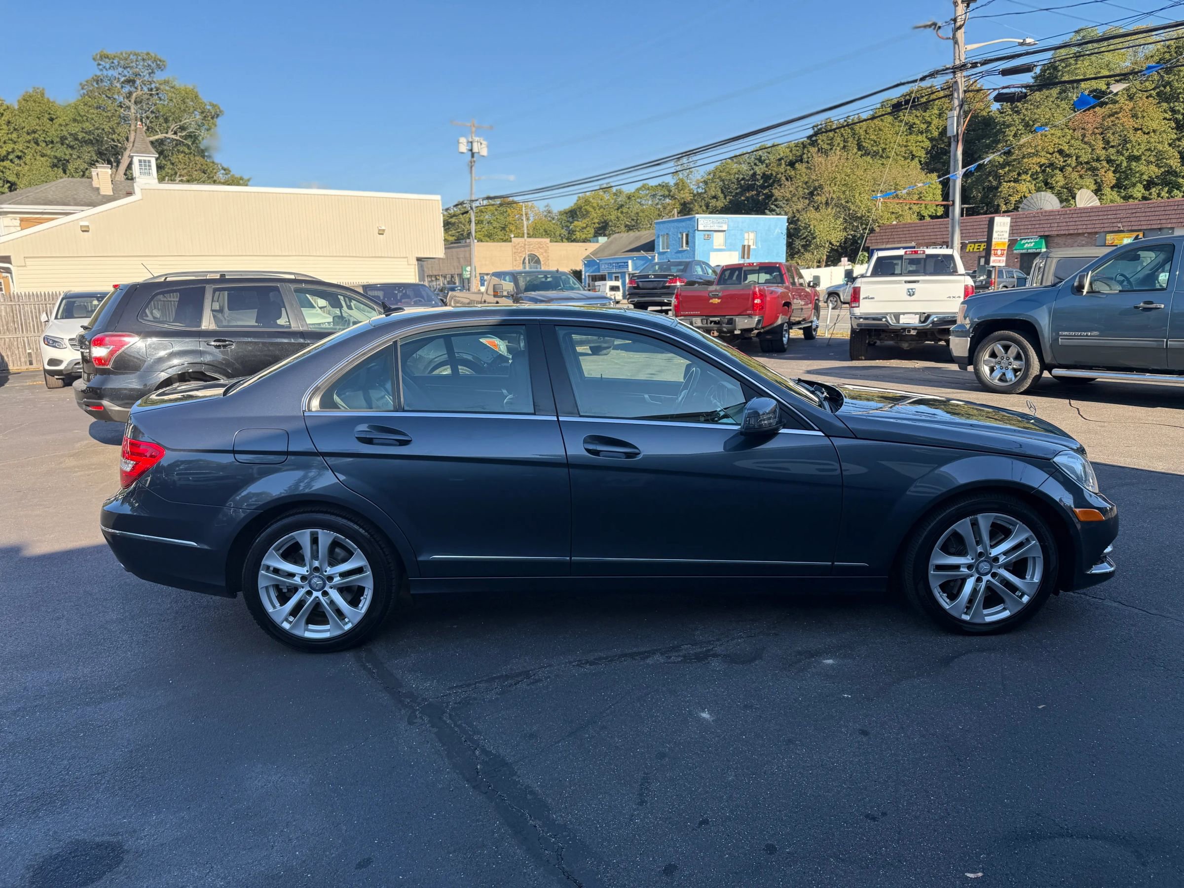 Used 2013 Mercedes-Benz C 300 4MATIC Sedan image 8