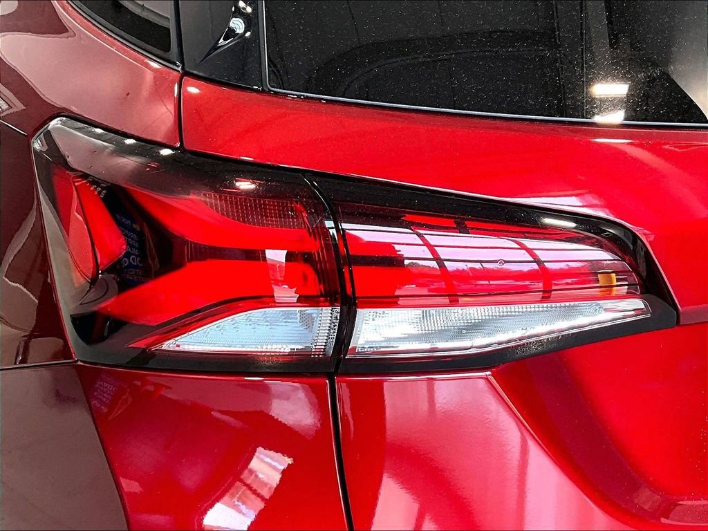 Used 2023 Chevrolet Equinox RS w/ LPO, Cargo Package image 26