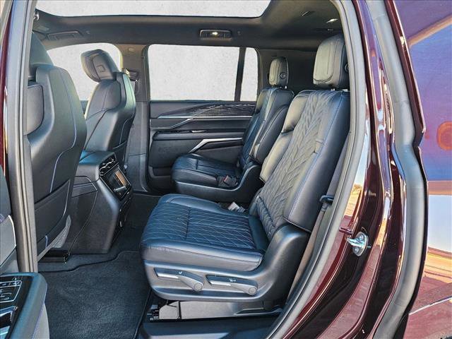 New 2026 Cadillac Escalade IQL Sport 1 w/ LPO, ONYX Package image 17