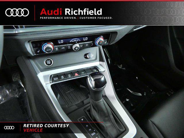 Certified 2025 Audi Q3 2.0T Premium w/ Convenience Package AWD/4WD image 15