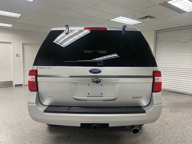 Used 2017 Ford Expedition XLT image 6