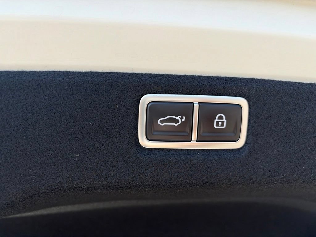 Used 2025 Hyundai Sonata Limited FWD image 36