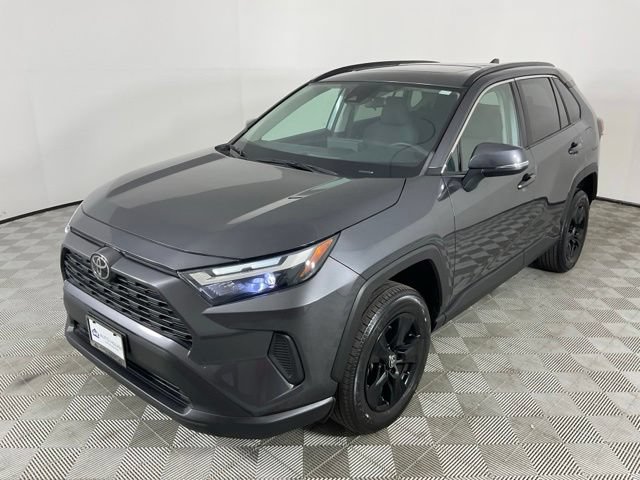 Used 2023 Toyota RAV4 XLE w/ Convenience Package FWD image 2