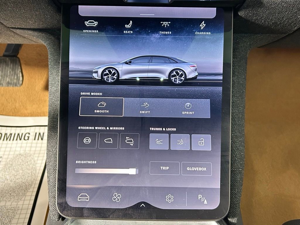 Used 2024 Lucid Air Touring image 17