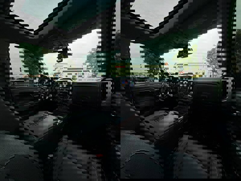 Used 2017 GMC Sierra 2500 SLT w/ Driver Alert Package image 55