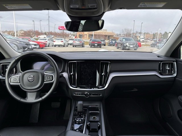 Used 2024 Volvo S60 B5 Core image 32