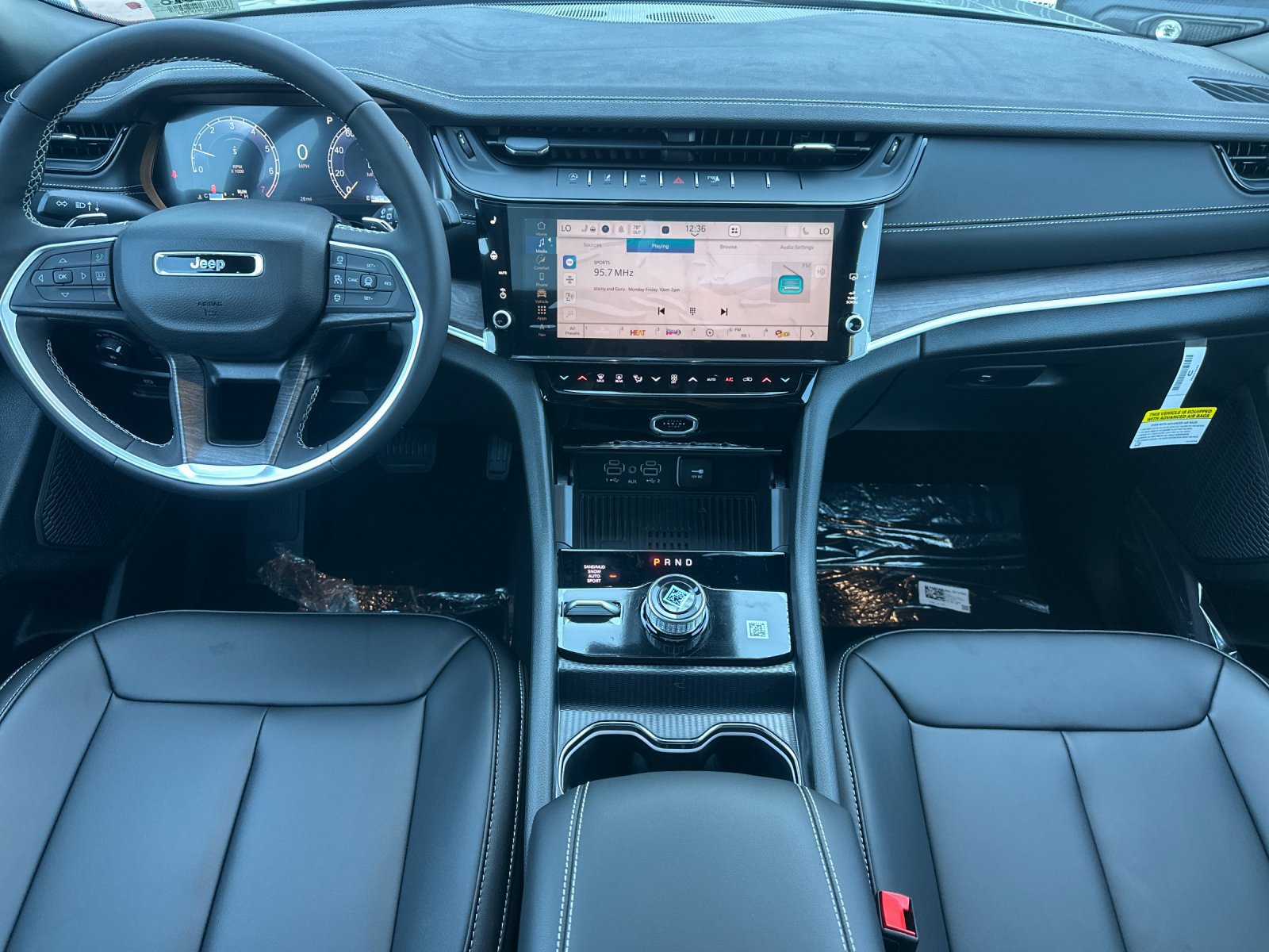 New 2027 Jeep Grand Cherokee L Limited AWD/4WD image 13