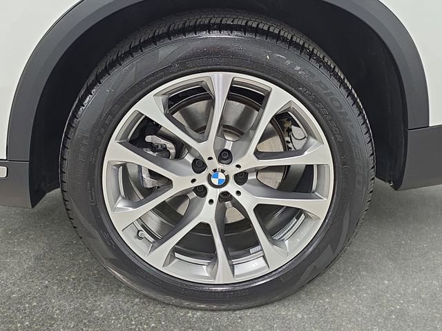 Certified 2026 BMW X5 xDrive40i w/ Premium Package AWD/4WD image 29