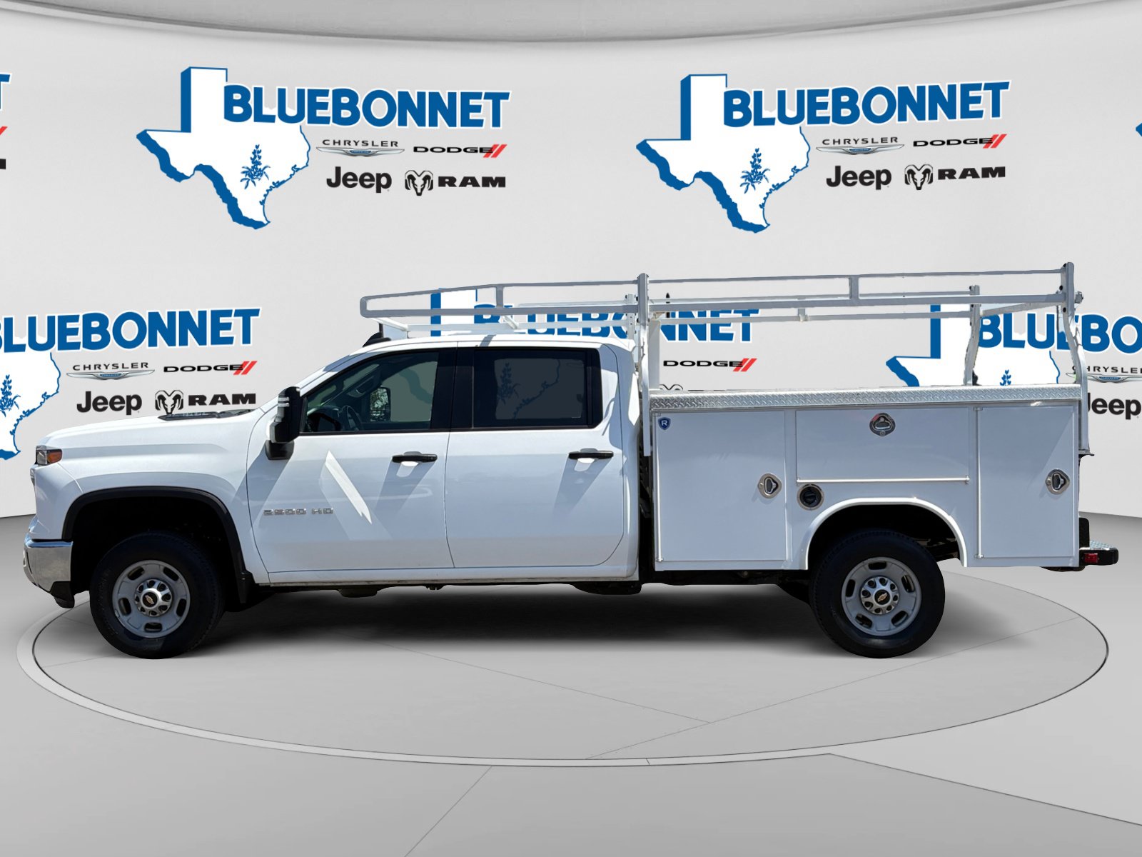 Used 2024 Chevrolet Silverado 2500 W/T w/ WT Convenience Package RWD image 8