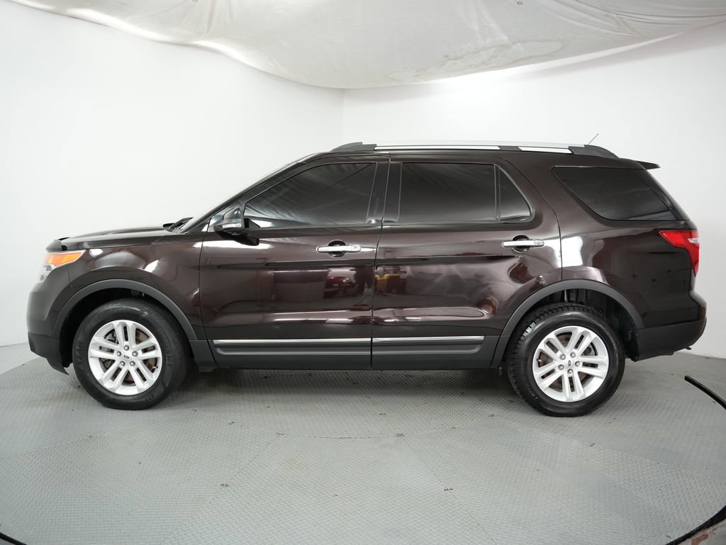 Used 2013 Ford Explorer XLT image 4