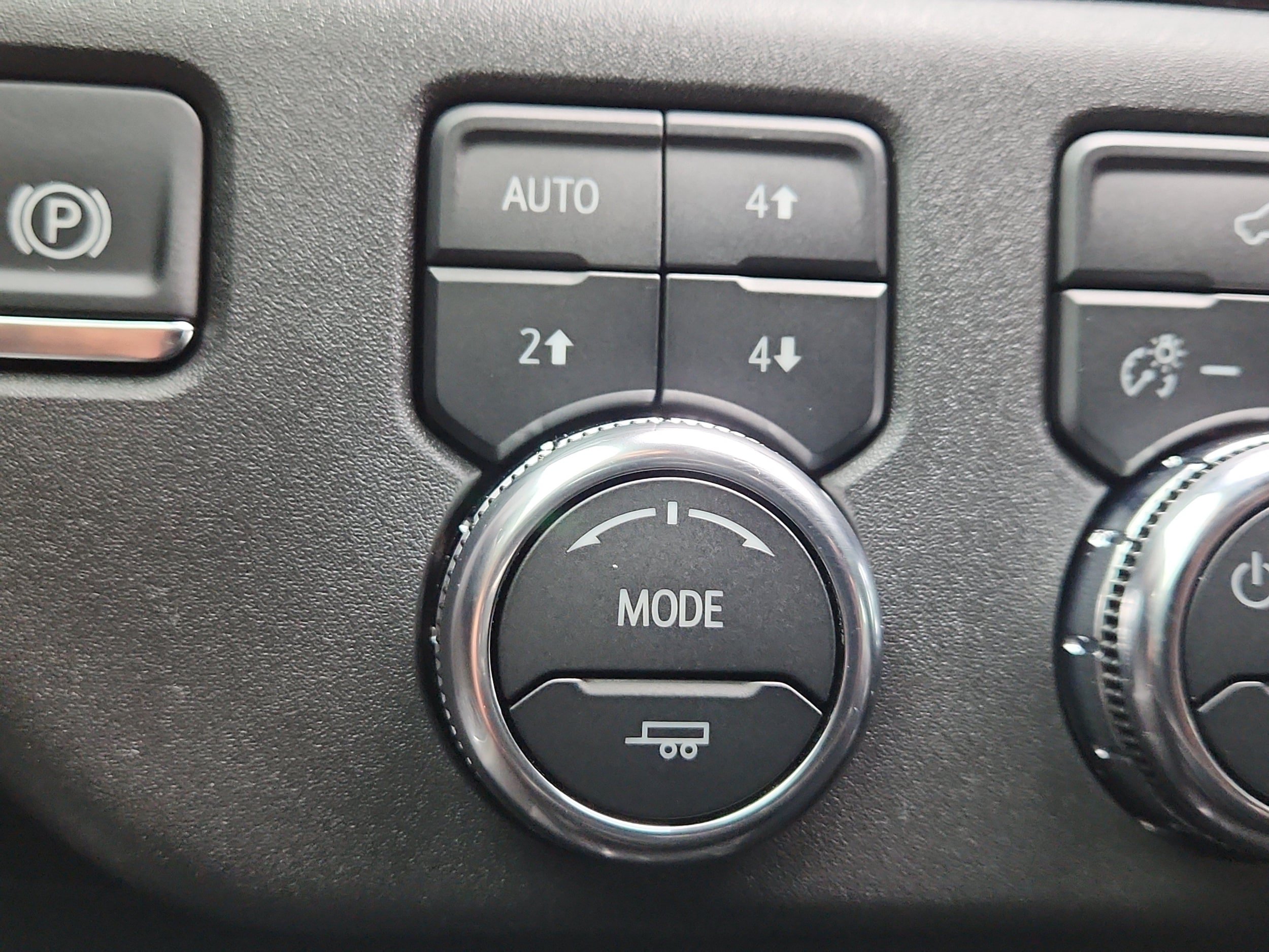 Used 2024 GMC Sierra 1500 Elevation w/ LPO, Elevation Black Package AWD/4WD image 22