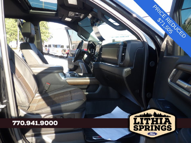 Used 2025 Chevrolet Silverado 3500 High Country w/ High Country Premium Package AWD/4WD image 32