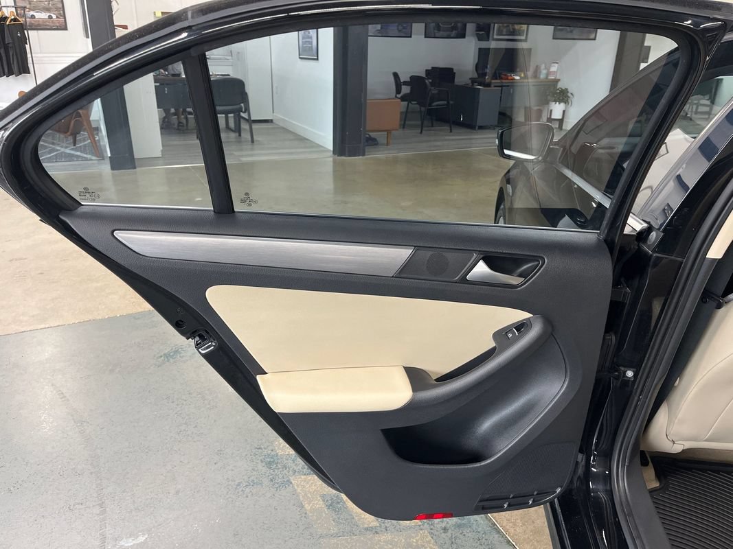 Used 2014 Volkswagen Jetta TDI FWD image 43
