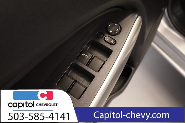 Used 2014 MAZDA MAZDA2 Sport FWD image 12