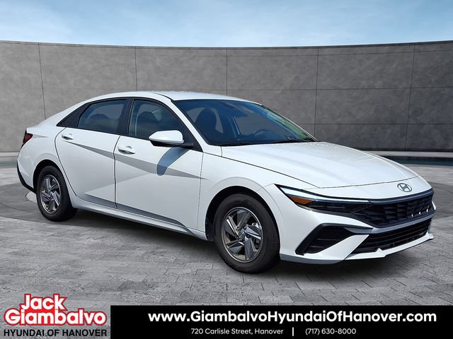Certified 2025 Hyundai Elantra SE w/ Cargo Package