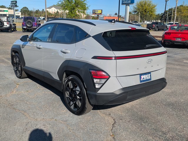 Used 2024 Hyundai Kona SEL image 7