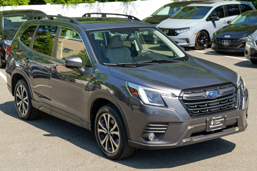 Used 2023 Subaru Forester Limited AWD/4WD image 9