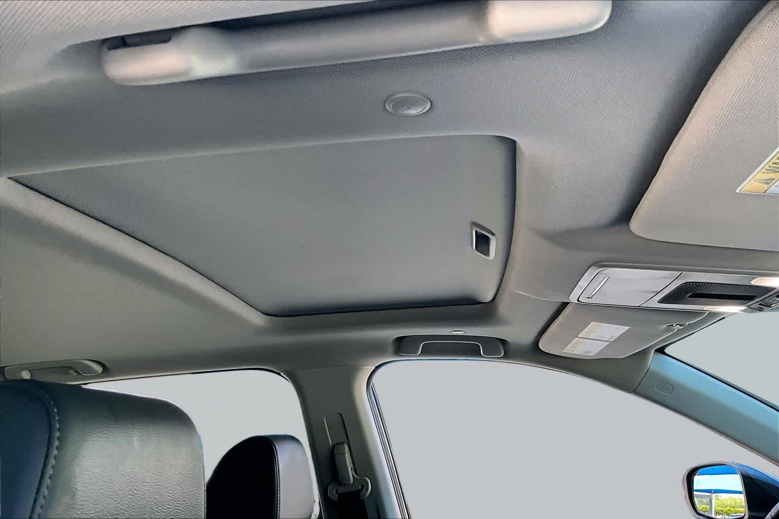 Used 2024 Honda CR-V EX-L image 14