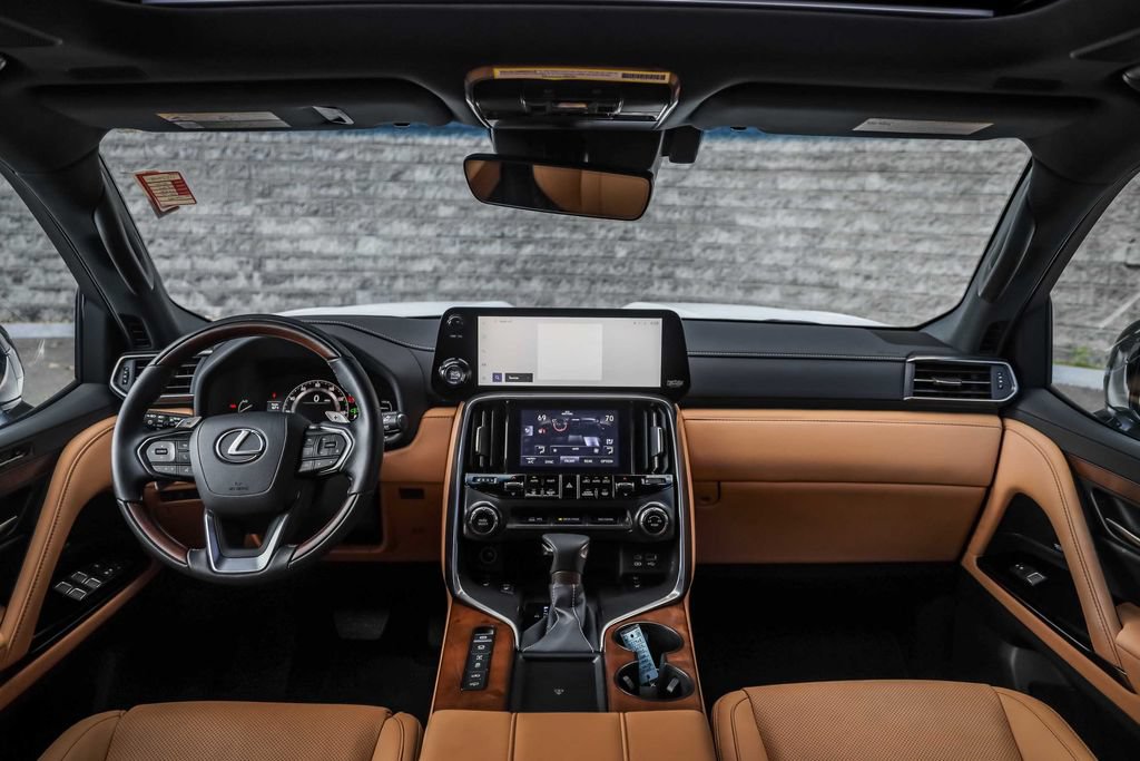 Used 2024 Lexus LX 600 4WD w/ Appearance Package image 29