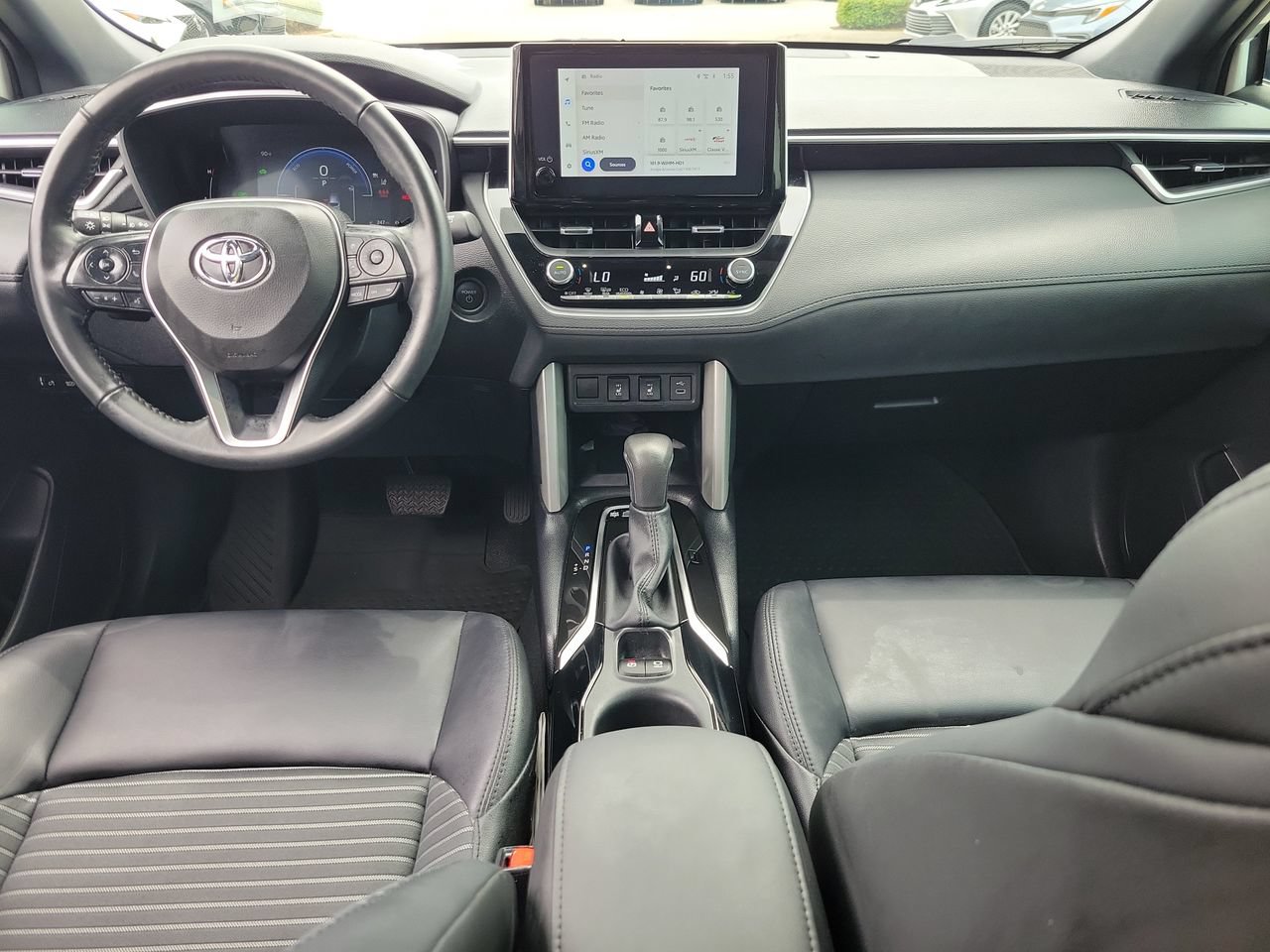 Used 2024 Toyota Corolla Cross AWD Hybrid w/ Convenience Package image 13