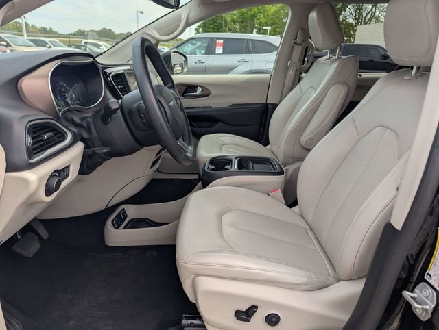 Used 2021 Chrysler Voyager Lxi image 20