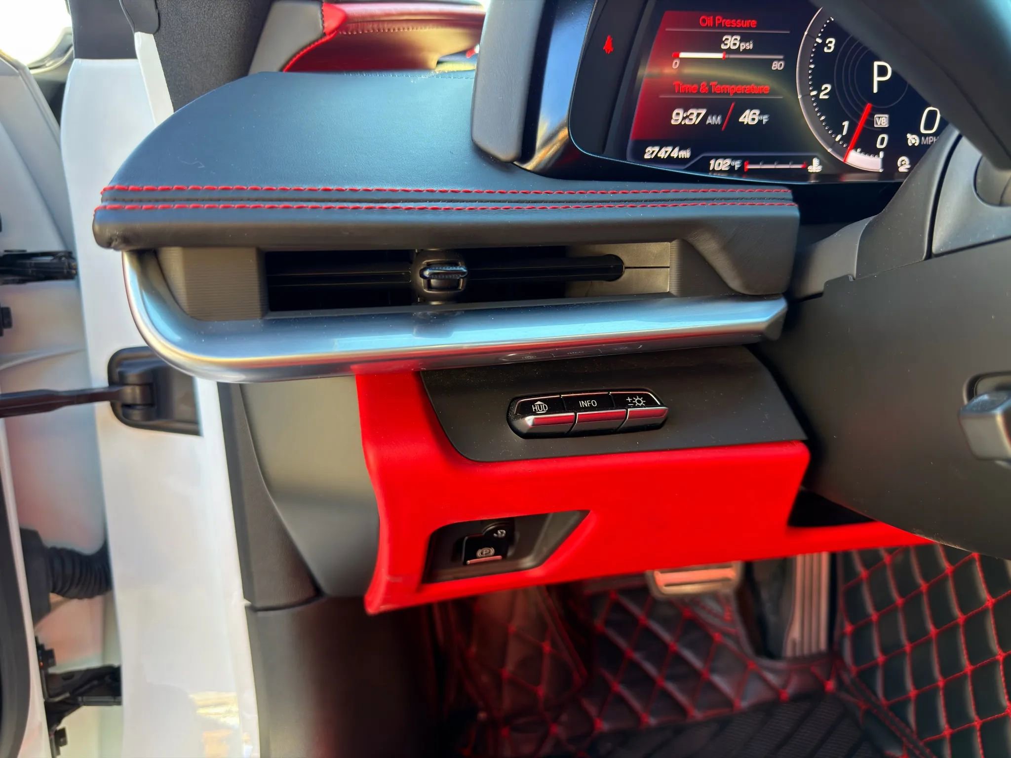 Used 2021 Chevrolet Corvette Stingray Premium Cpe w/ Z51 Performance Package image 23