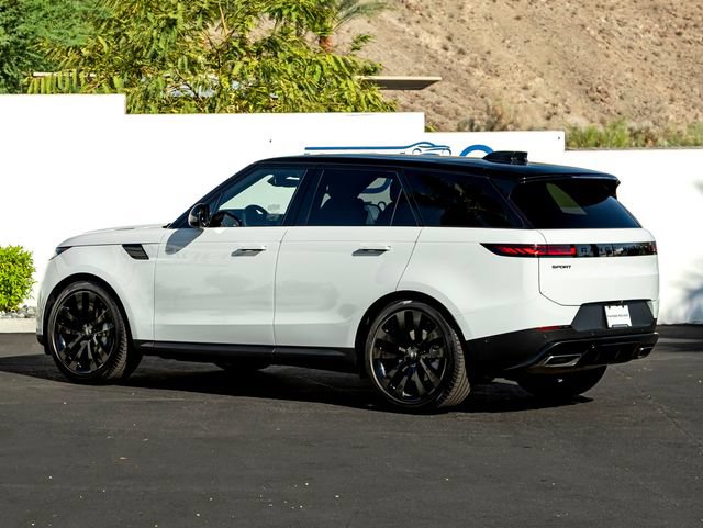 Certified 2024 Land Rover Range Rover Sport SE AWD/4WD image 9