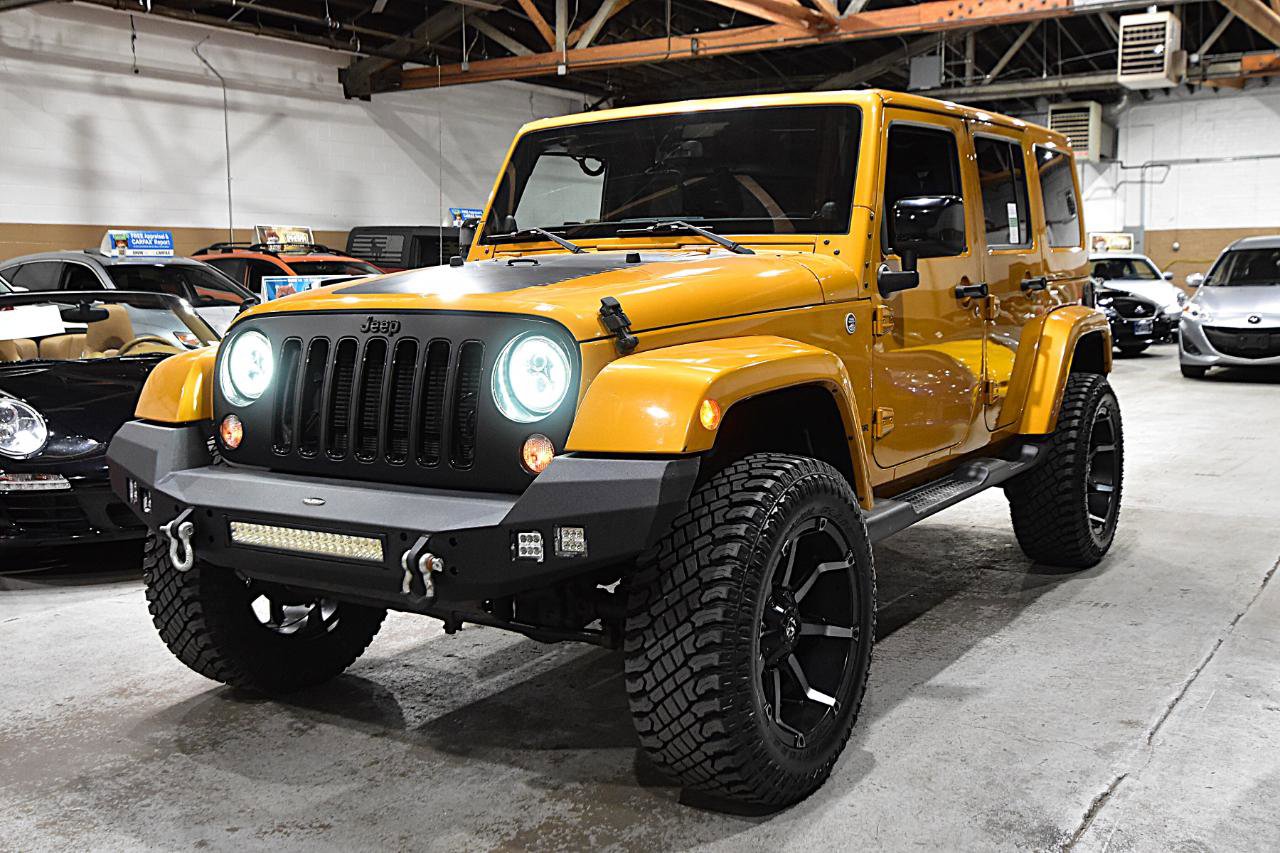 Used 2014 Jeep Wrangler Unlimited Sahara AWD/4WD image 6