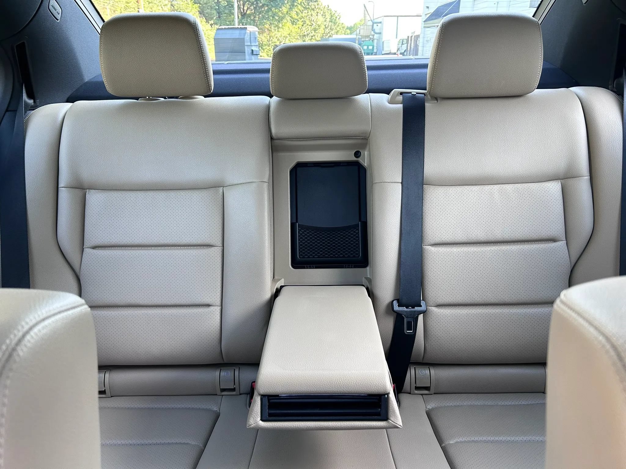 Used 2012 Mercedes-Benz E 350 Sedan image 63