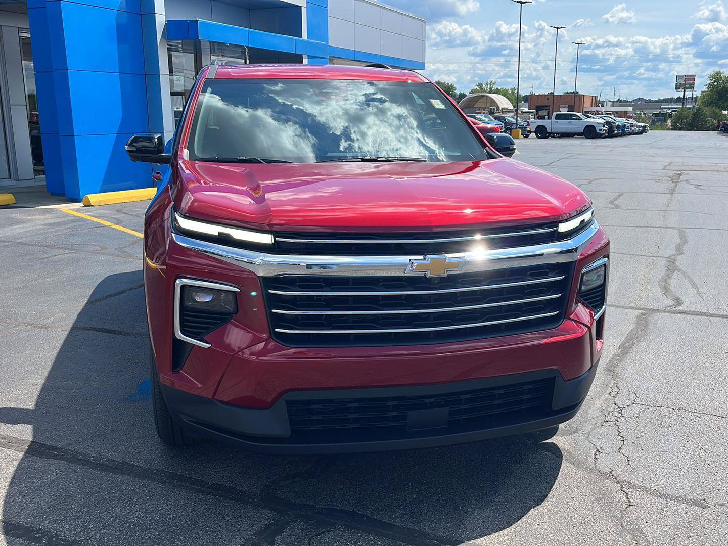 New 2026 Chevrolet Traverse LT w/ Driver Confidence Package AWD/4WD image 8