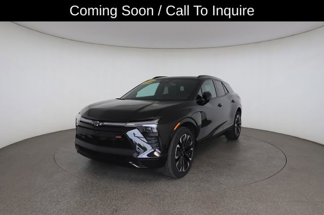 Used 2024 Chevrolet Equinox EV LT w/ LPO, Active Package FWD image 2