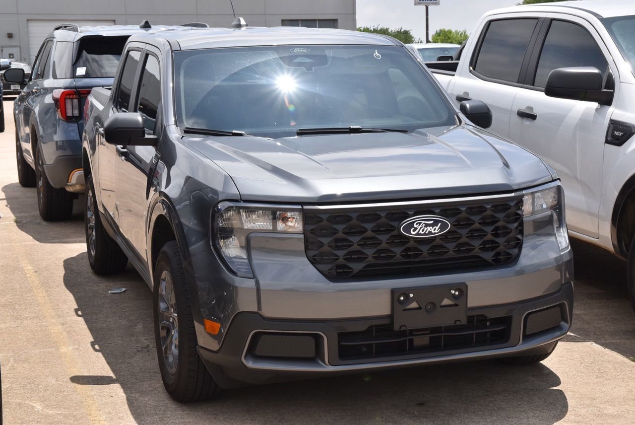 Used 2026 Ford Maverick XLT FWD image 4