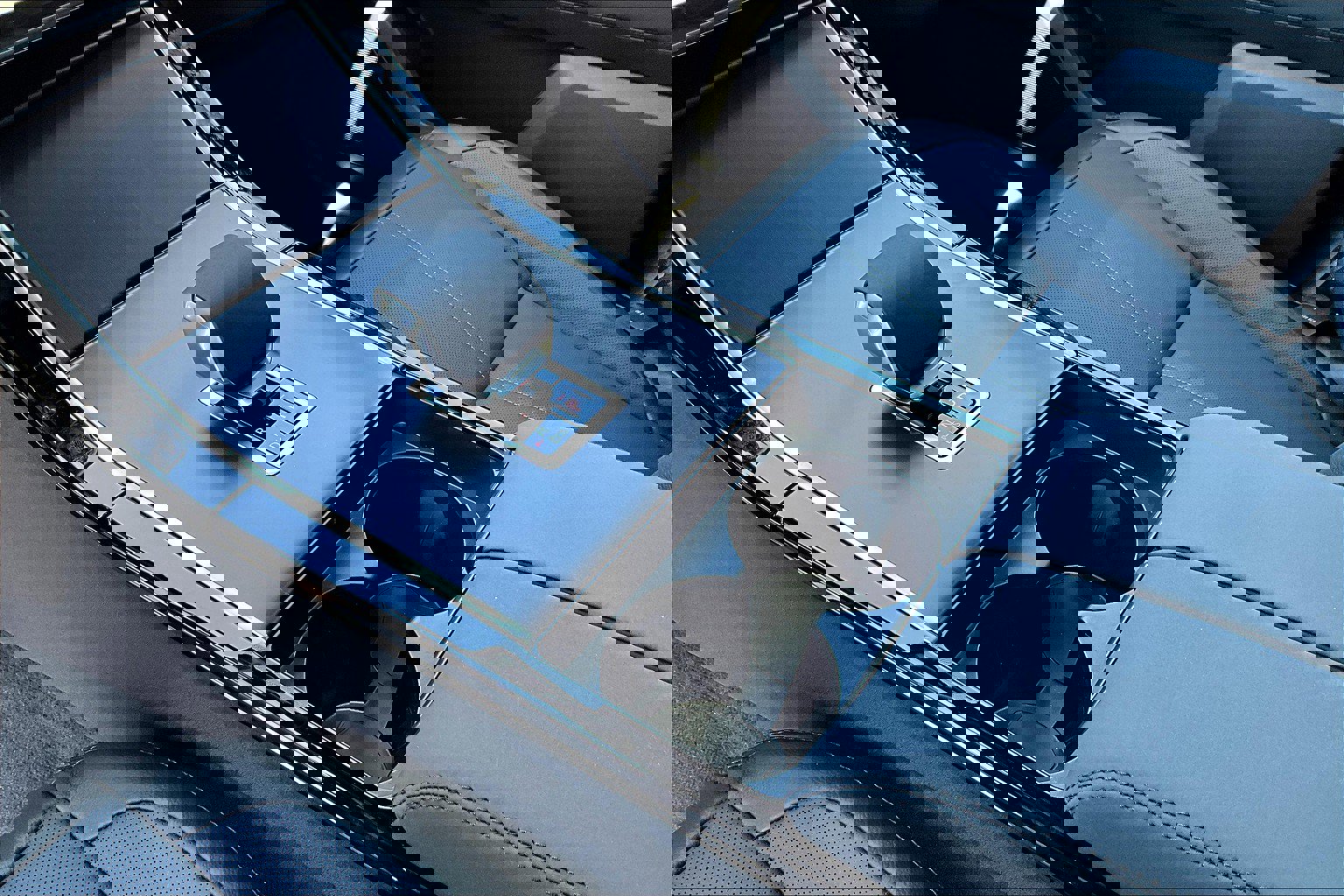 New 2026 Land Rover Range Rover Velar Dynamic SE image 9