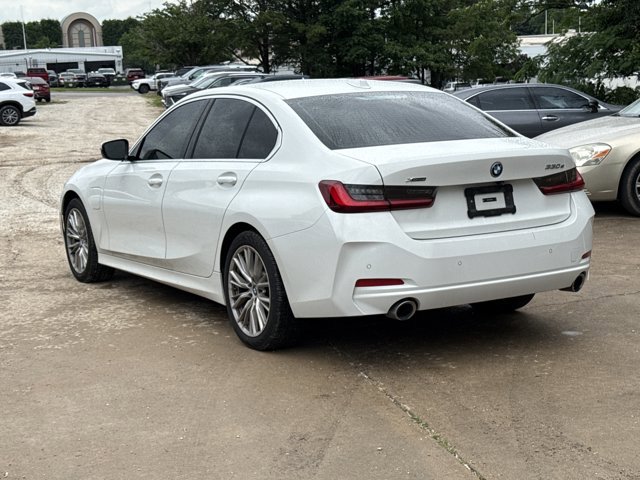 Used 2024 BMW 330e xDrive AWD/4WD image 3