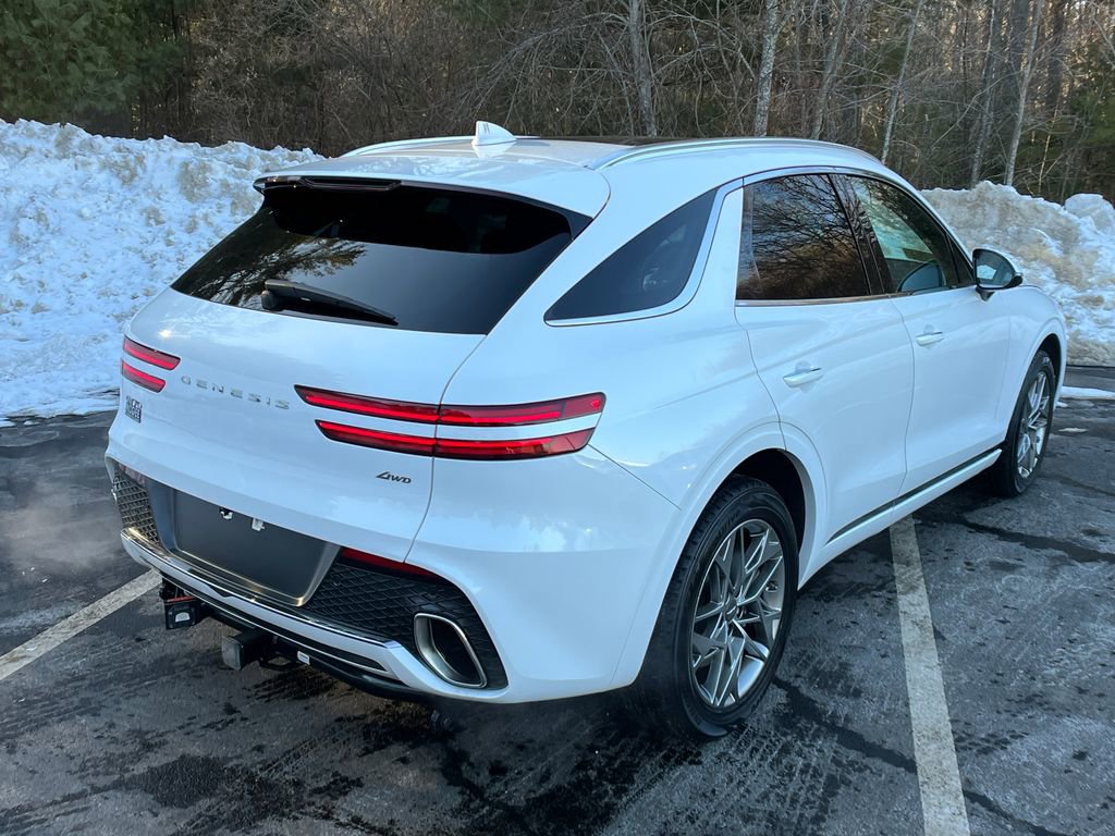 Used 2023 Genesis GV70 2.5T w/ Select Package image 5