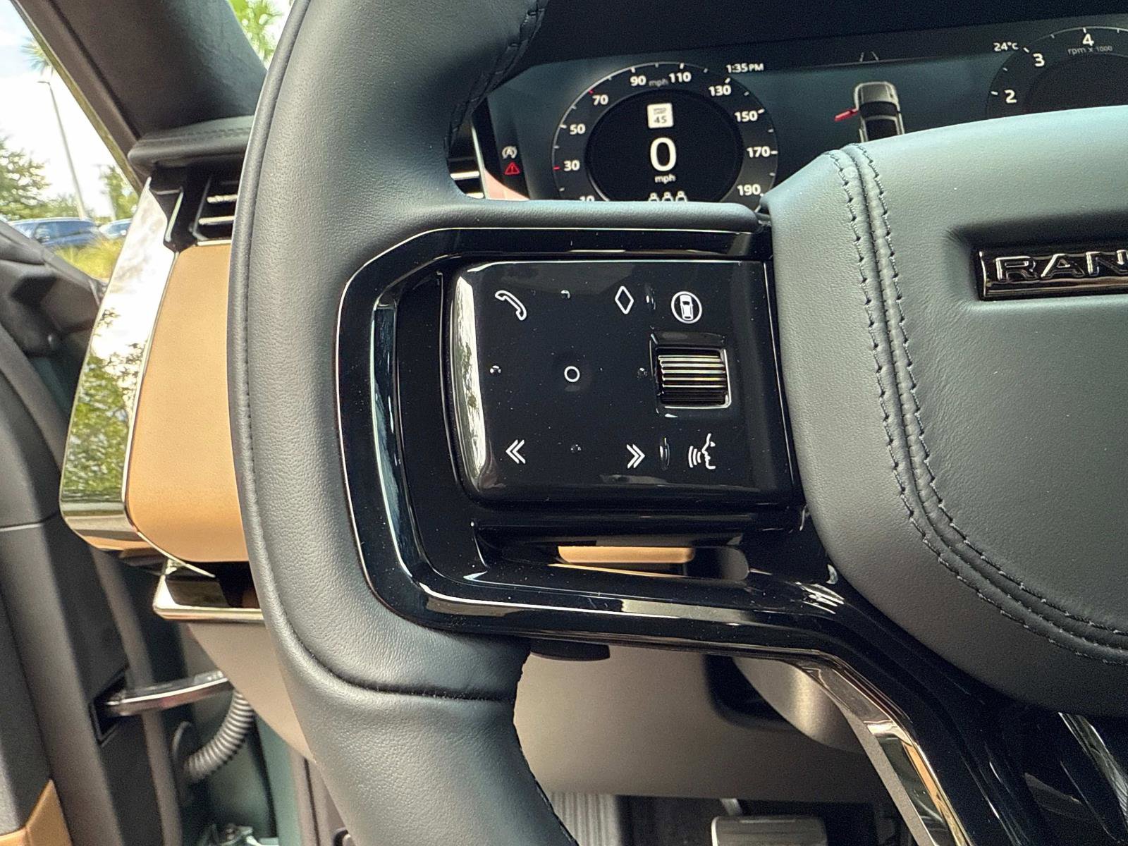 New 2025 Land Rover Range Rover Sport SV Edition Two image 28